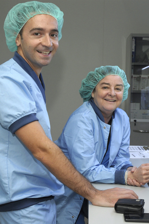 Nuno Costa-Borges, PhD (Embryotools Scientific Director, Co-Founder) and Gloria Calderón, PhD (Embryotools Director & Co-founder).